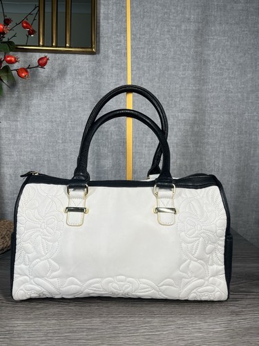 George cream white black - george,